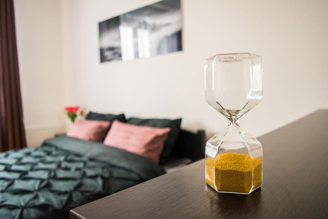 Apartman Jnj Velkomoravska 奥洛穆茨 外观 照片
